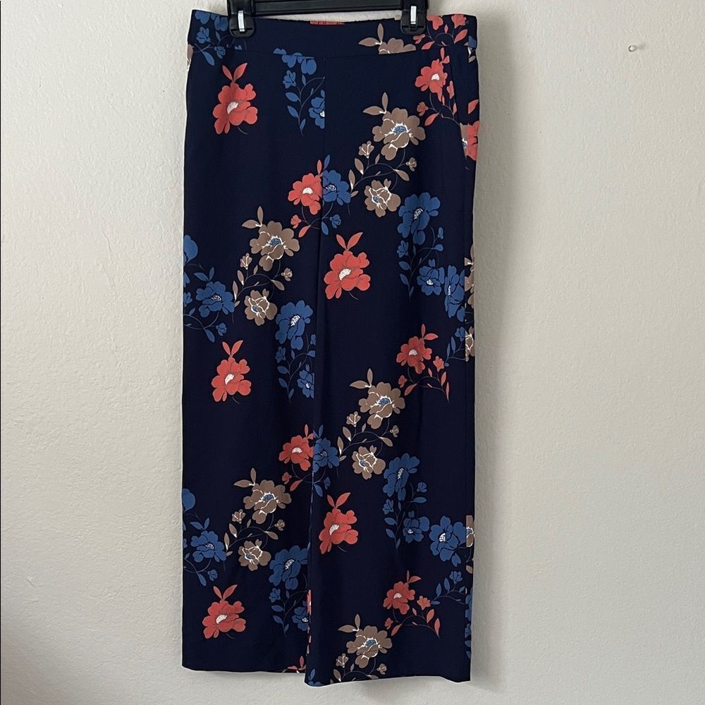 NWT Chico's Floral Wide-Leg Pants in Size 2